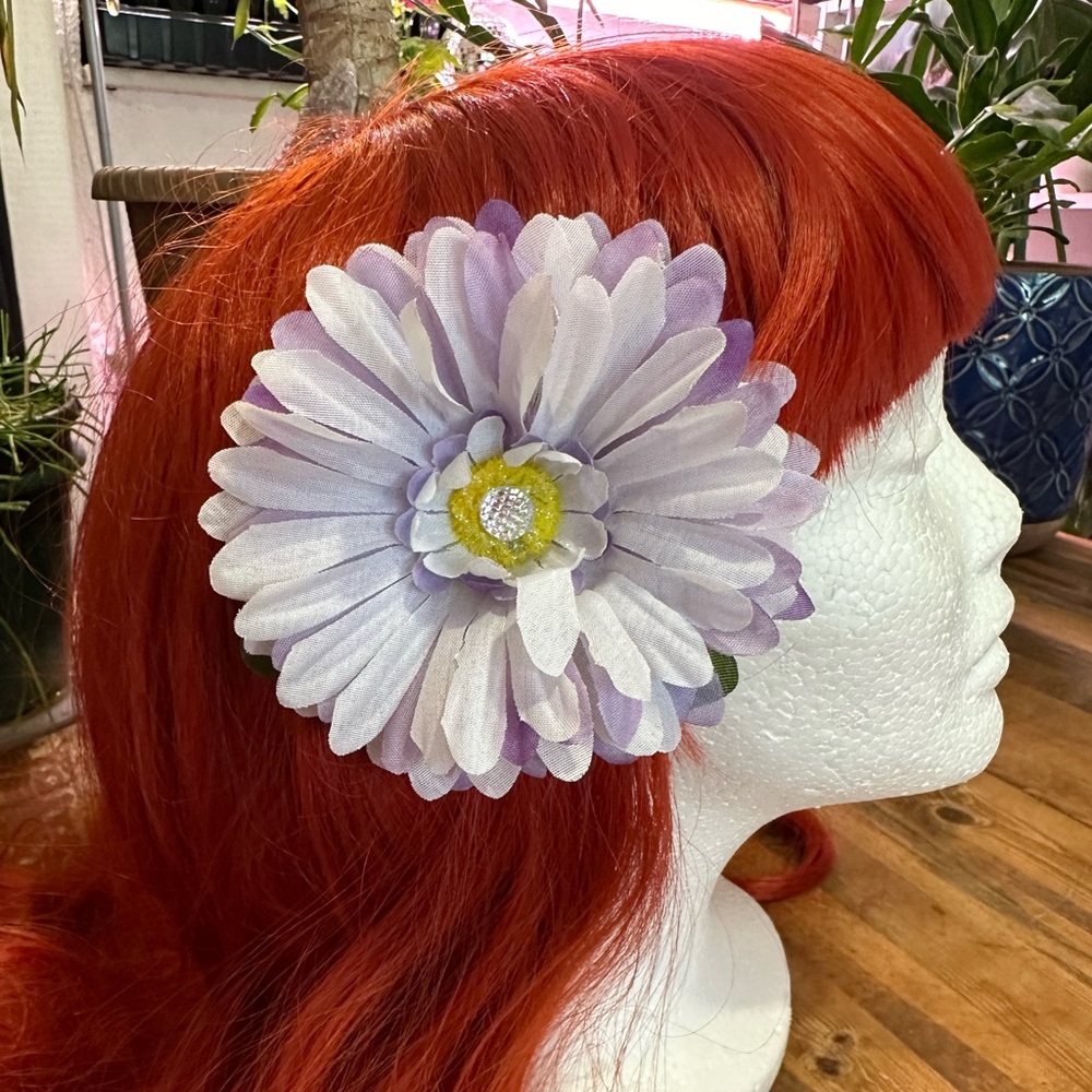 Flower hair clip